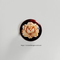 薔薇のブローチ