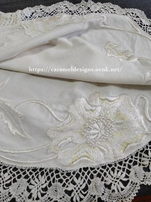 画像10: アールヌーヴォー・手刺繍とレースのテーブルクロス