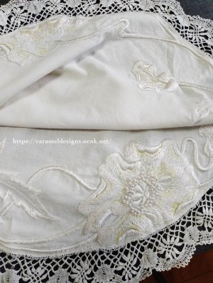 画像1: アールヌーヴォー・手刺繍とレースのテーブルクロス