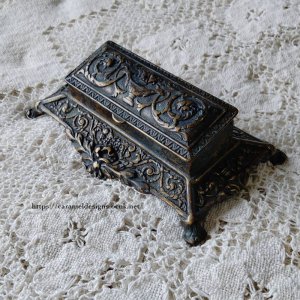 画像: ヴィクトリアン真鍮BOX
