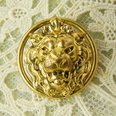 フランス、ライオンの真鍮ボタン
