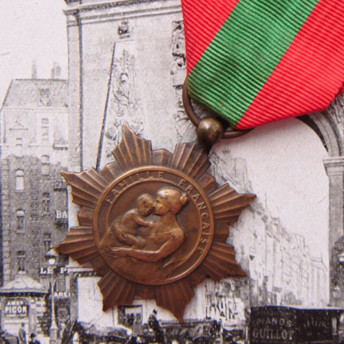 画像1: フレンチ・メダル　赤と緑のリボン付　（C)