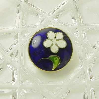 画像1: 瑠璃色に白いお花のエナメルボタン